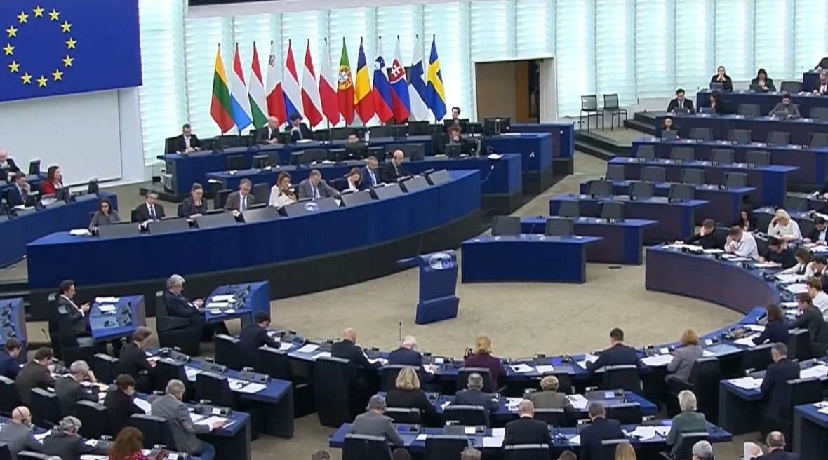 Европейският парламент написа домашната си работа на последната пленарна сесия