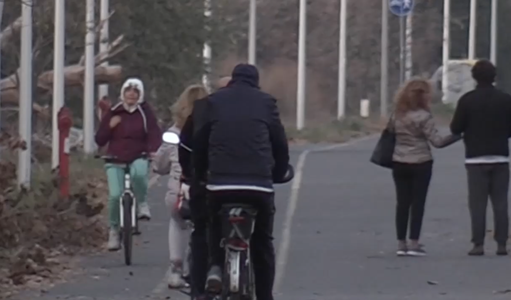Сдружение  За Земята  събра над 5 100 подписа под петиция за свързани удобни и безопасни велоалеи в София Днес документът с исканията ще бъде внесена в