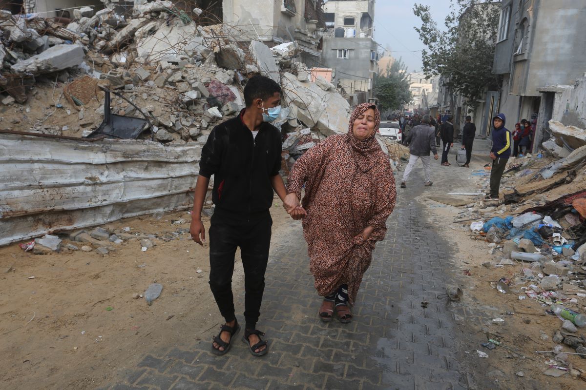 Докато сблъсъците продължават повечето хора в Газа са разселени и