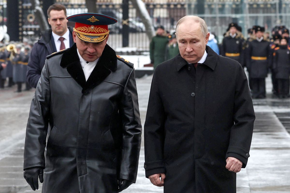 Sergei Shoigu Vladimir Putin Rusia AP