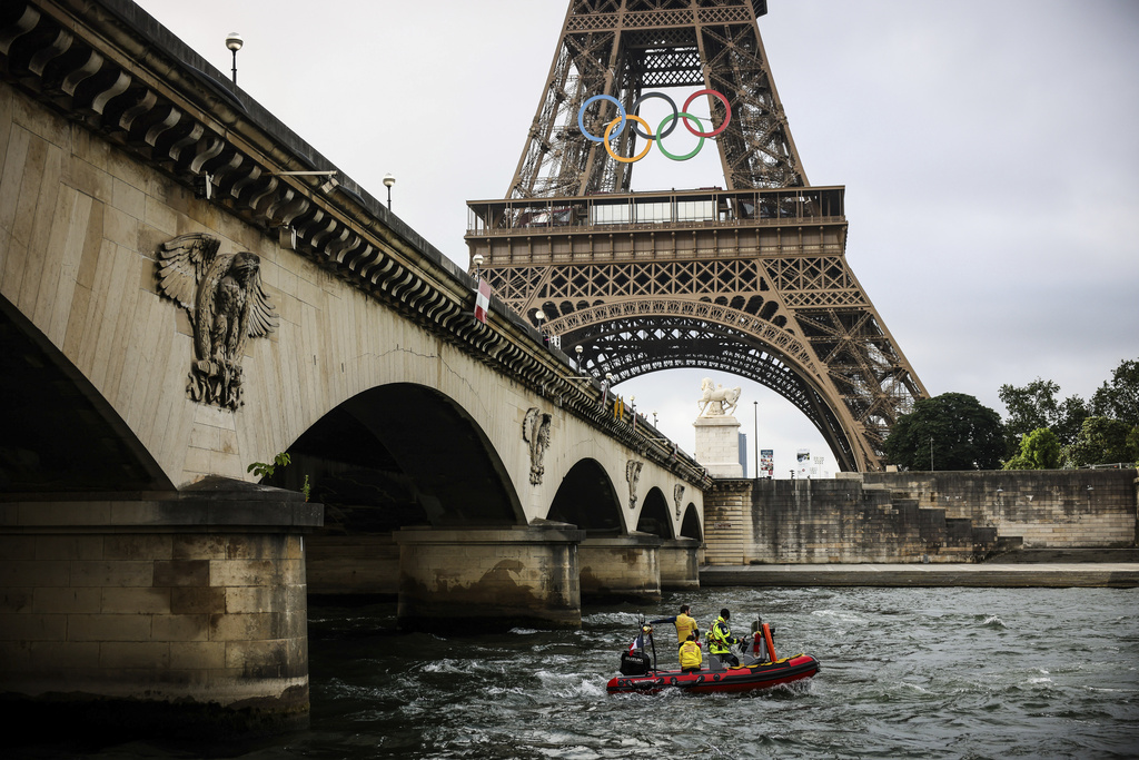 Френската столица се подготвя да посрещне спортисти и туристи от