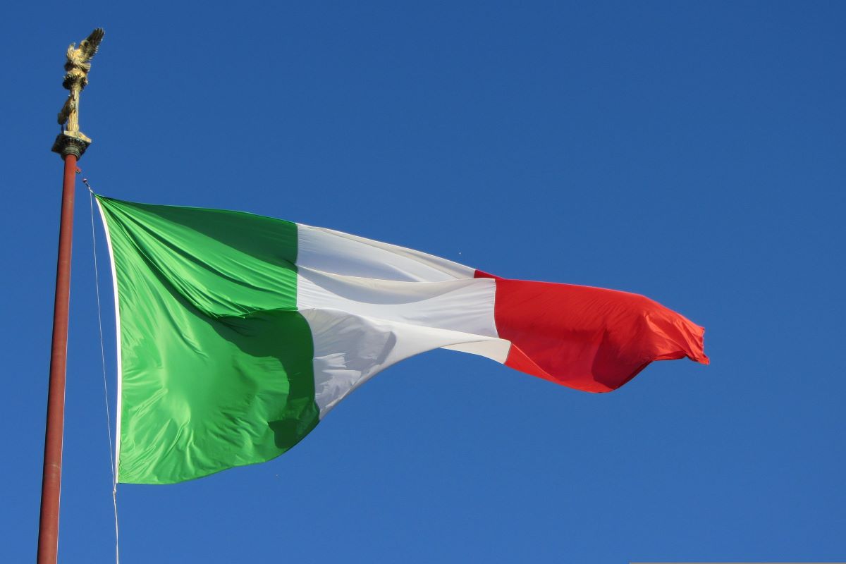 Италианските училища и университети почетоха с минута мълчание паметта на