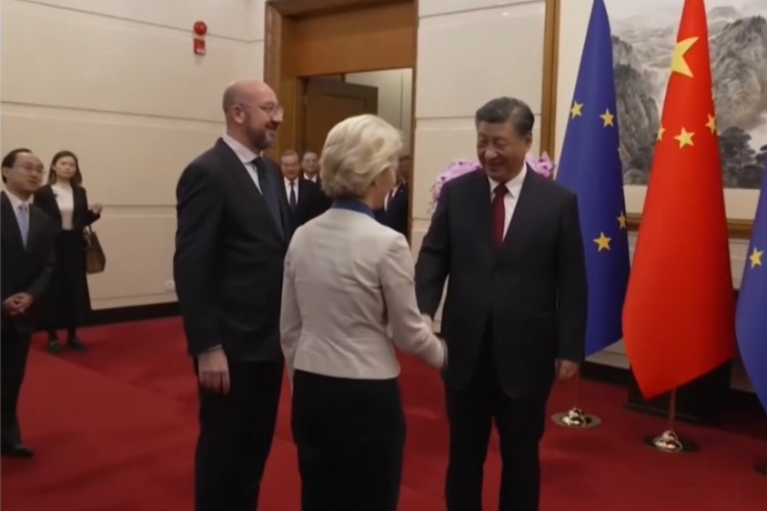 Първа среща от четири години насам между китайския президент Си