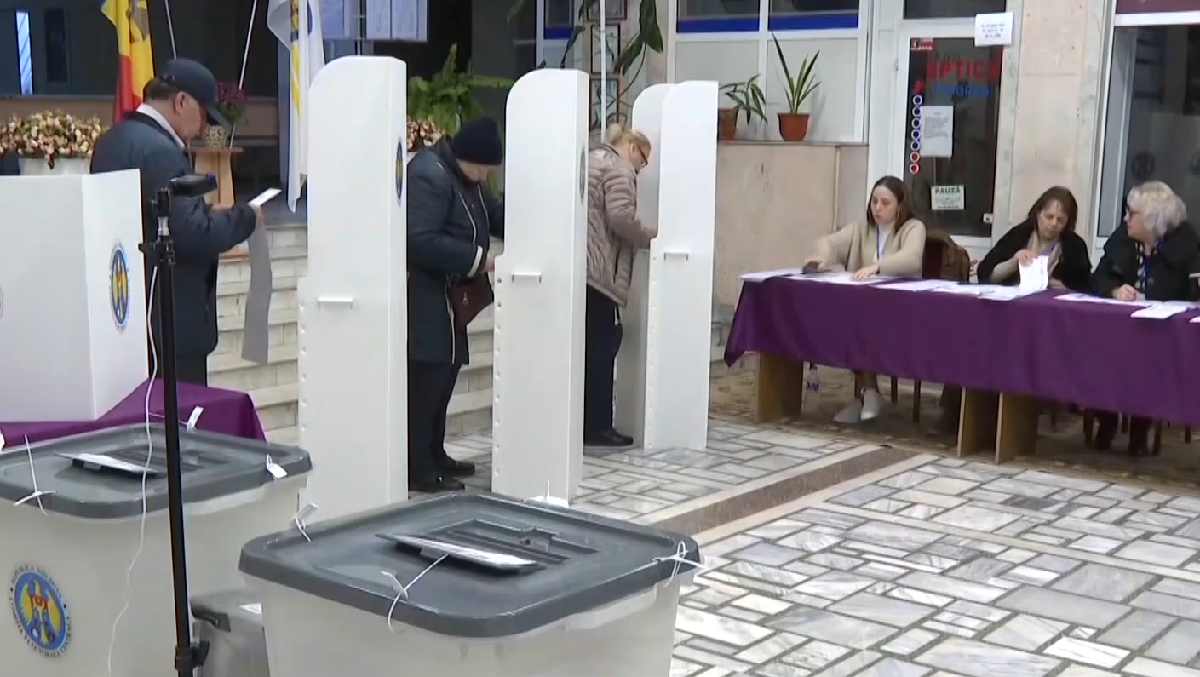 Предварителните резултати оповестени от Централната избирателна комисия на Молдова сочат