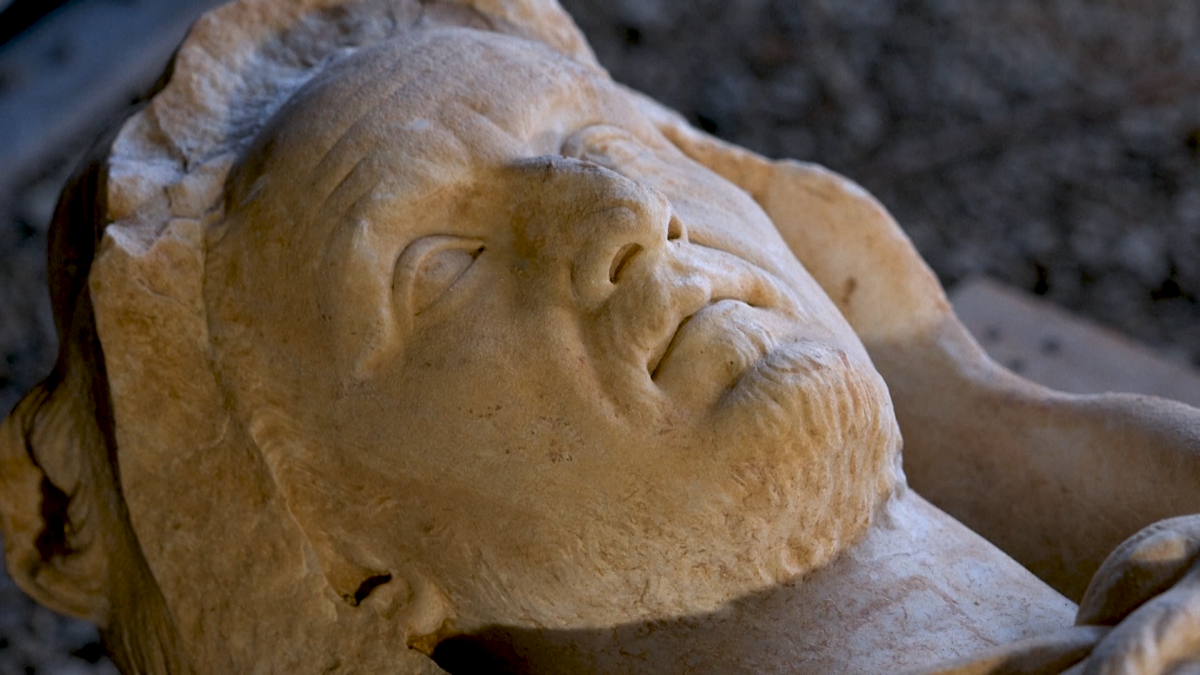 Статуя на около 2000 години бе открита в Рим миналата