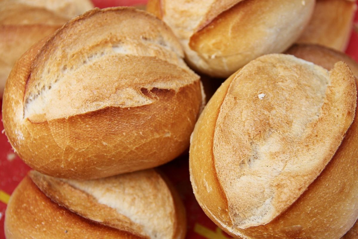 Няма предпоставки за поскъпване на хляба според Илия Проданов заместник председател на Националната