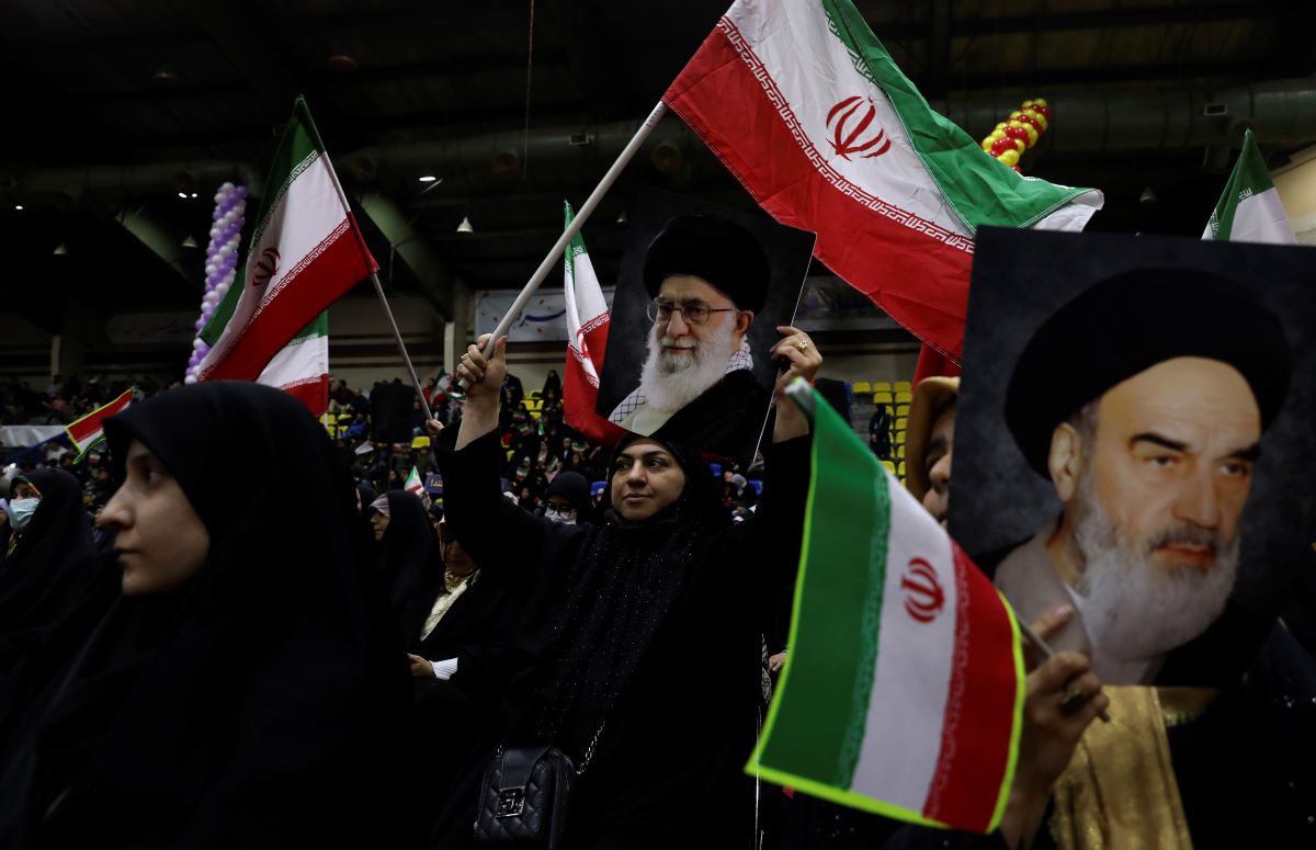На предстоящите избори за парламент в Иран - вместо кой