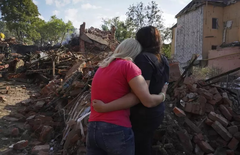 Kharkiv Women Destruction Ap