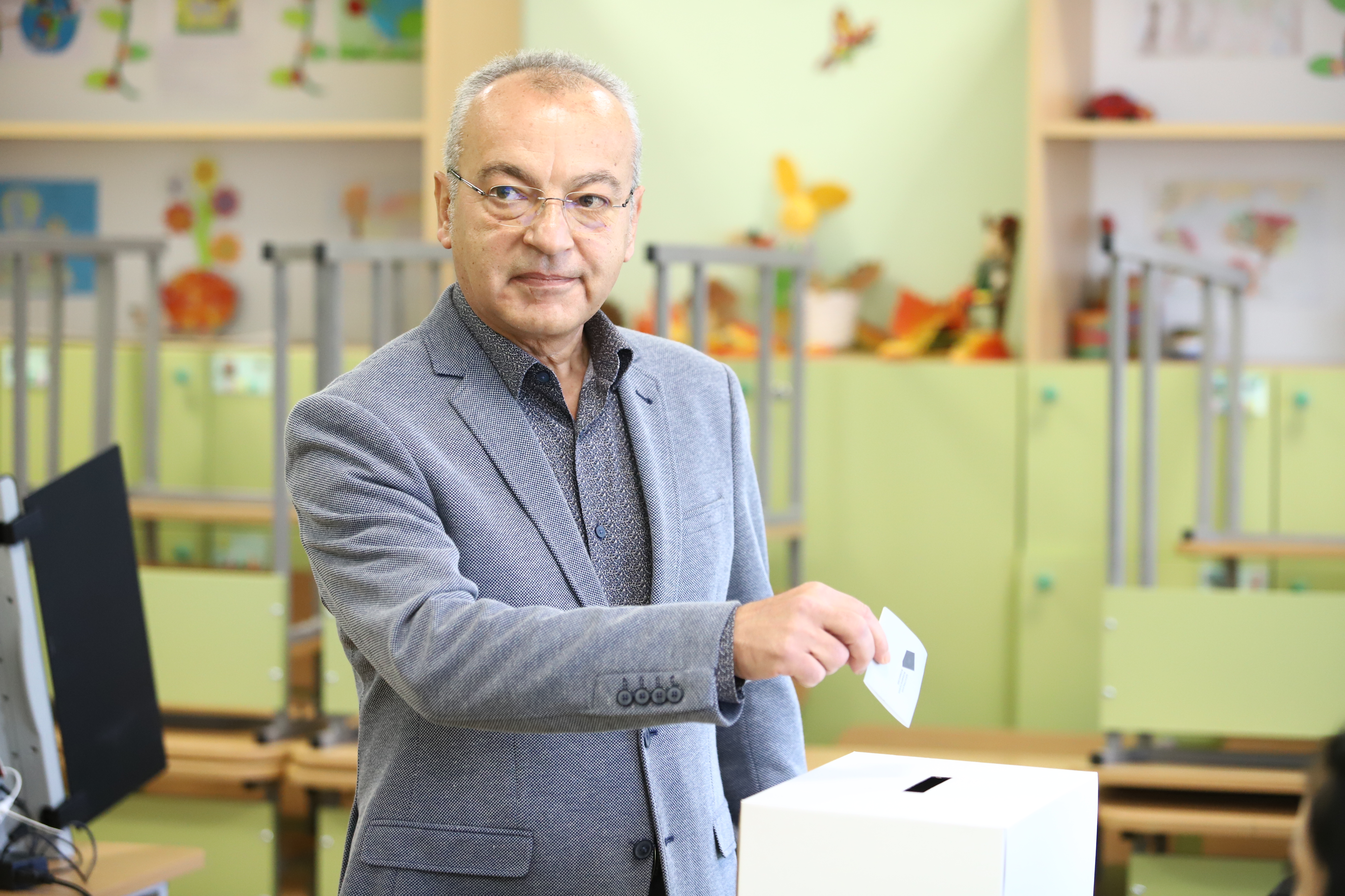 Българските избиратели които участваха в изборите със своя глас в