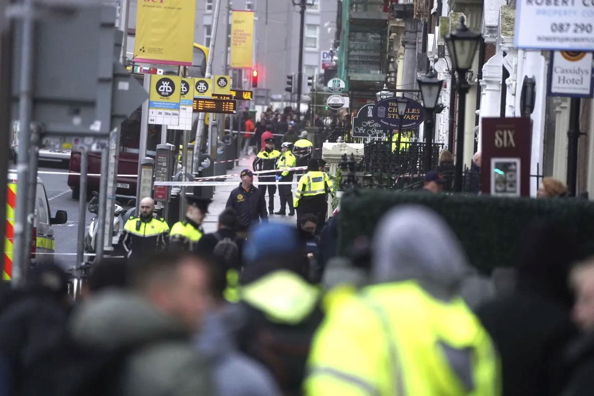 Dublin Ataka S Nozh Napadenie AP
