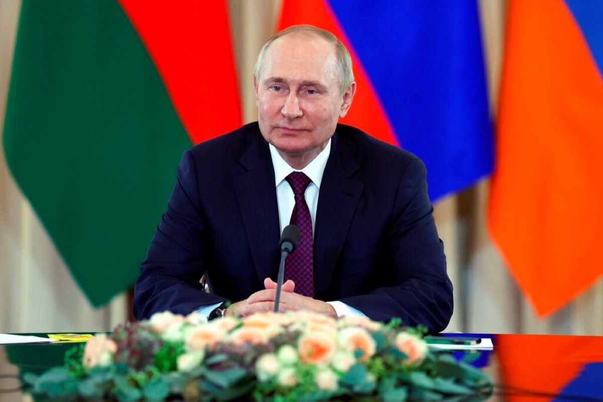 Руският президент Владимир Путин остава отворен за всякакви контакти за