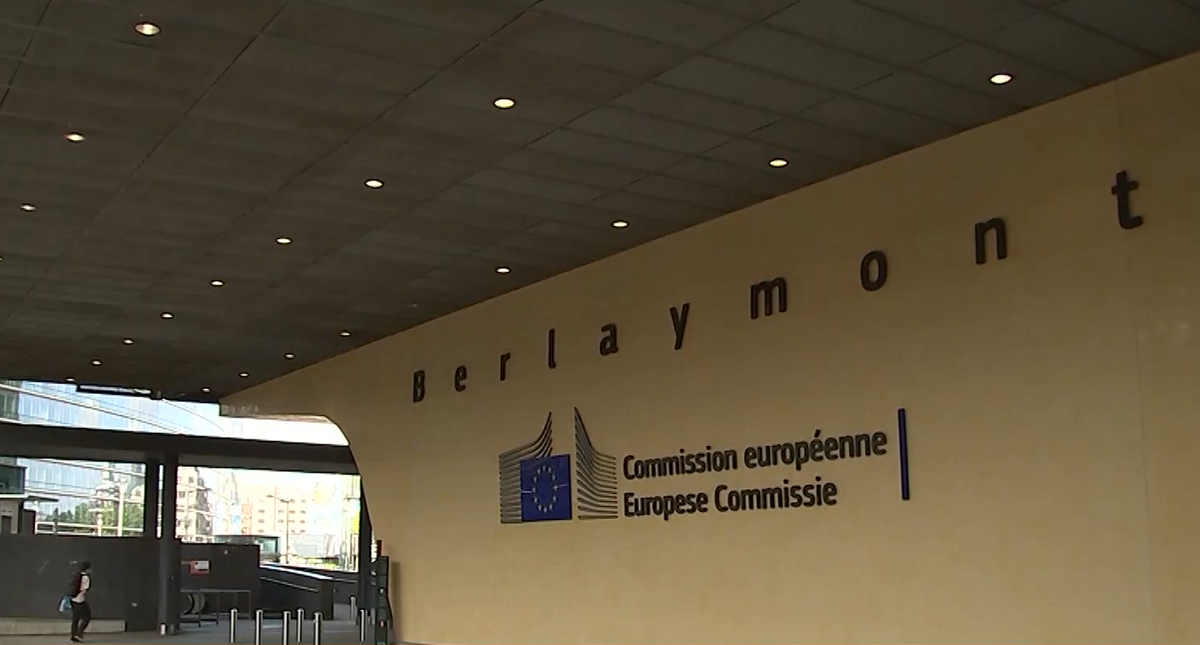 Европейската комисия одобри близо милиард и половина евро за българския